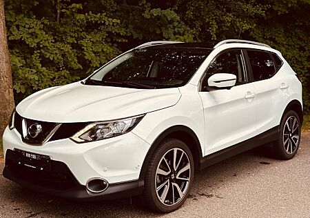 Nissan Qashqai 1.6 dCi Xtronic Tekna *Pano*Led*360 Kam*