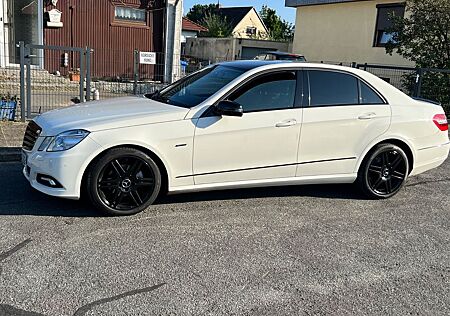 Mercedes-Benz E 200 CGI BlueEFFICIENCY AVANTGARDE AVANTGARDE