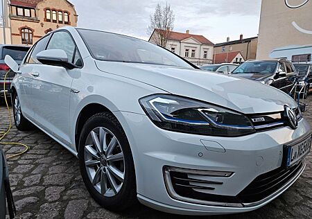 VW Golf Volkswagen VII Lim. e- 1.Hand 8x Räder