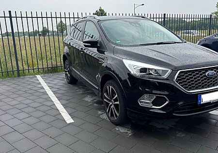 Ford Kuga 1,5 EcoBoost 4x4 129kW Vignale TÜV 2026