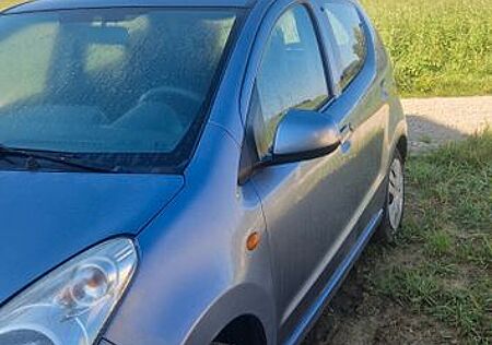 Nissan Pixo 1.0l