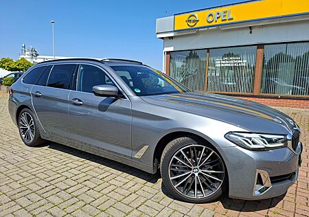 BMW 530d xDrive Touring LuxuryLine+360°CAM+PANO+ACC+