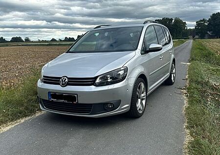 VW Touran Volkswagen 2.0 TDI 103kW DSG -