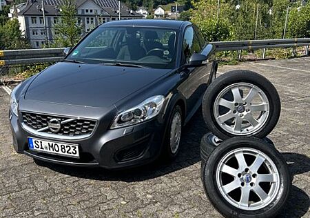 Volvo C30 D2 -