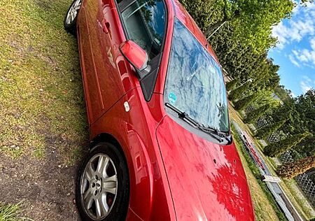 Ford Focus 1,6l Kombi, 8FachBereift, Anhängerkupplung