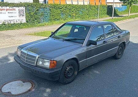 Mercedes-Benz 190