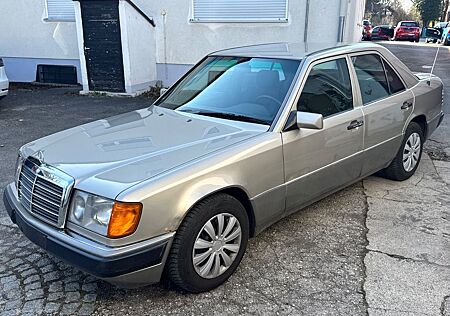 Mercedes-Benz 230 W124 ° Automatik ° Klima