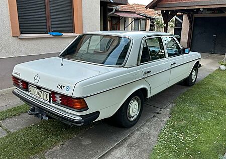 Mercedes-Benz 300