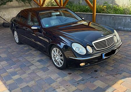 Mercedes-Benz 240