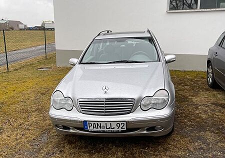 Mercedes-Benz 200 C