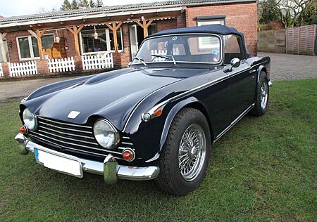 Triumph TR5
