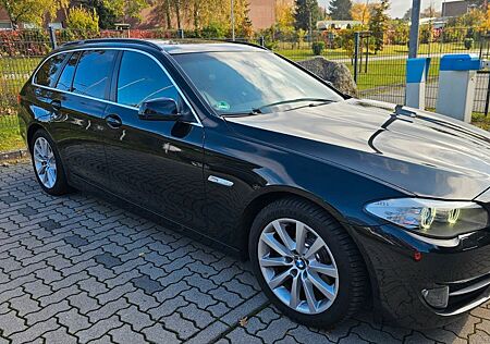 BMW 520D Navi Automatik Panorama Leder Xenon