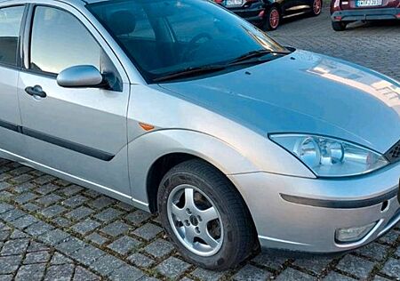 Ford Focus 1.6 -