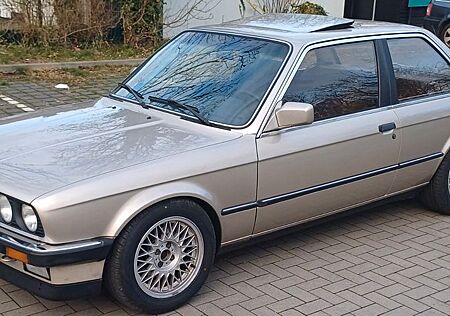 BMW 325 E30 eta H Zulassung Tüv 02/2027