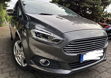 Ford S-Max 2,0TDCi Bi-Turbo 154kW Titanium PShift...