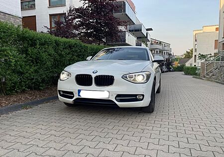 BMW 118d Sport Line, Top-Ausstattung!