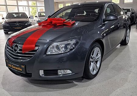 Opel Insignia . Braunes Leder- 4x4 Turbo- Garantie *