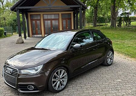 Audi A1 1.6 TDI 66kW Attraction Attraction
