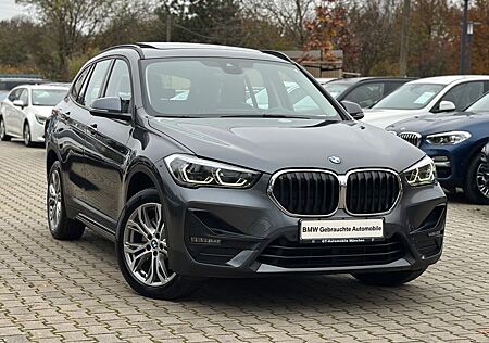 BMW X1 xDrive25d Sport Line Navi Head-Up AHK Panor.