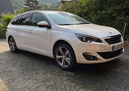 Peugeot 308 SW Allure 1.6 e-HDi (no Adblue)