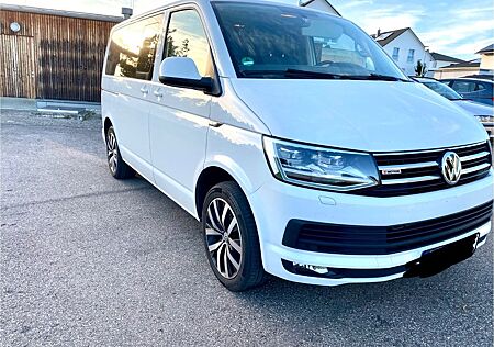 VW T6 Multivan Volkswagen Comfortline 2,0 l / LED /S.Heizung