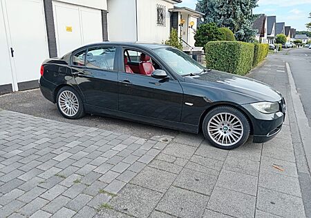 BMW 318d 122 PS - Leder Rot /Navi /17 Zoll -1 Hand
