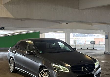 Mercedes-Benz E 350 E350cdi BluTec AMG PAKET *TOP ZUSTAND* *Euro 6*
