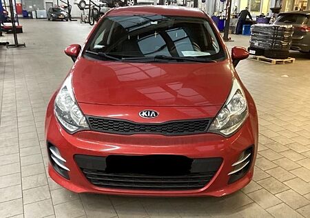 Kia Rio 1.4 CRDi 90 Platinum Edition