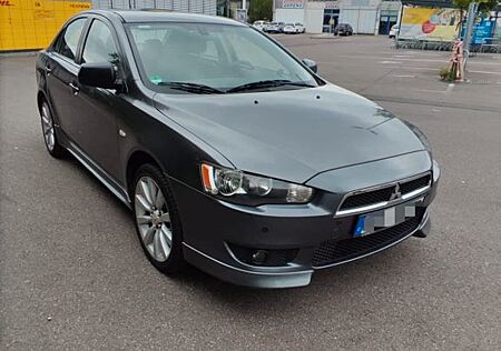 Mitsubishi Lancer 1.8 MIVEC Intense CVT Intense