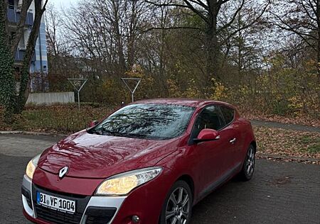 Renault Megane Coupé Dynamique TCe 180 Dynamique