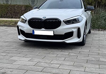 BMW M135 gebraucht kaufen BMW M135i xDrive Live-Cockpit H&K HUD Leder neue SR