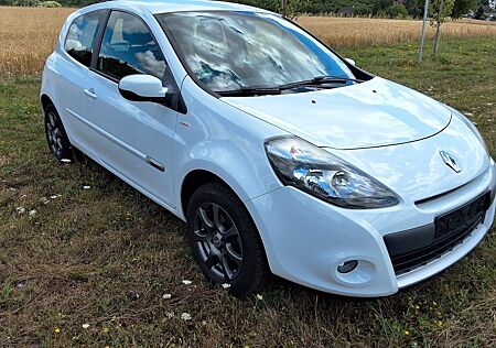 Renault Clio TomTom Edition TCE 100 TomTom Edition