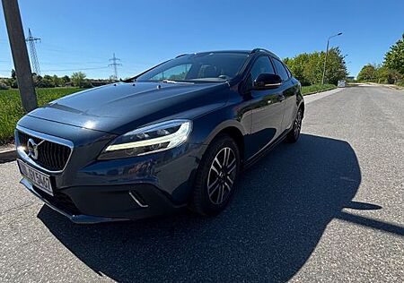 Volvo V40 CC V40 Cross Country D3 Geartronic Momentum Mom...
