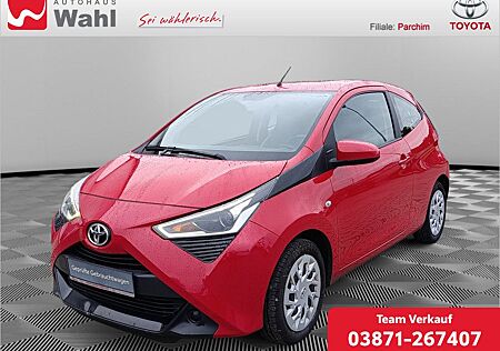 Toyota Aygo (X) AYGO 1.0 x-play
