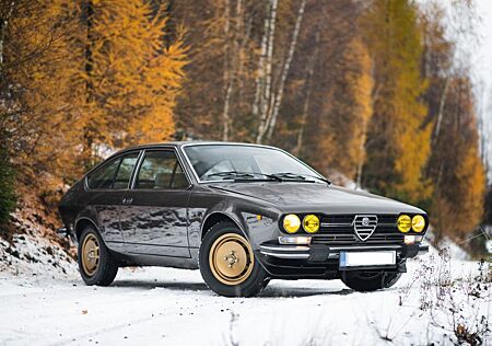 Alfa Romeo GTV Alfetta 2000