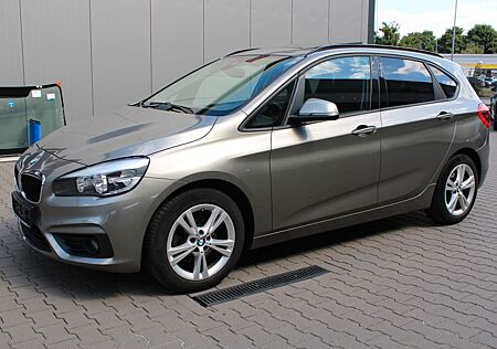 BMW 218d Aut. Active Tourer Navi/AHK/Panorama/SHZ
