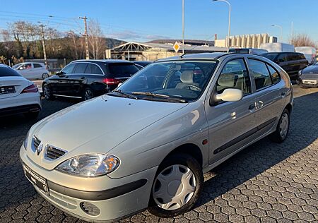 Renault Megane Authentique 1.4 16V 1.HAND/RADIO/TÜV-NEU