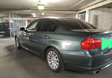 BMW 318i -