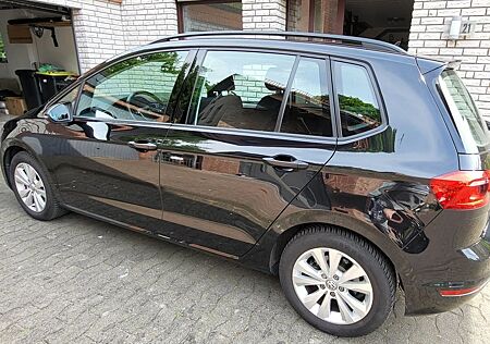 VW Golf Sportsvan Volkswagen 1.4 TSI 92kW Comfortline BMT ...
