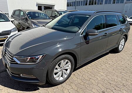 VW Passat Volkswagen Variant 2.0 TDI*1. Hand*Navi*Business*