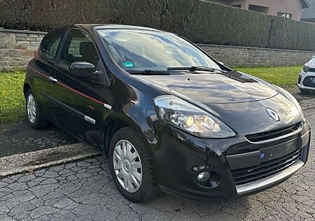 Renault Clio TCE 100 Dynamique TÜV & Service NEU