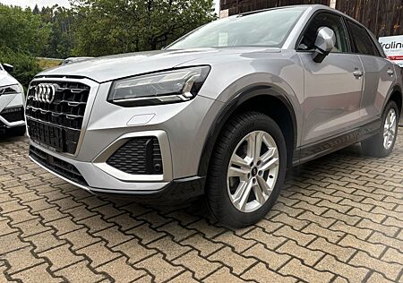 Audi Q2 35 TFSI Prestige,AHK vorbSHZ,MatrixLED,RFK8fa