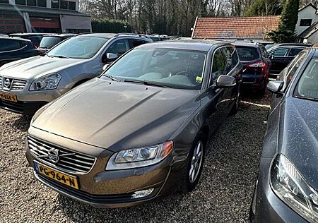 Volvo V70 2.4 D5 Momentum EXPORT