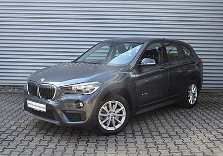 BMW X1 xDrive20i 1.Hand! Navi Parkassist Sportsitz