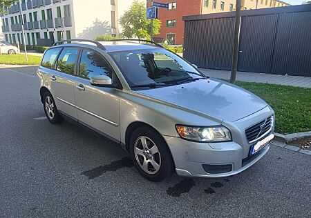 Volvo V50 Kombi 1.6 D Kinetic*Bi-Xenon*Klima*