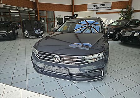 VW Passat Volkswagen GTE AHK Navi LED ACC RFK SHZ 17 Zoll DAB+