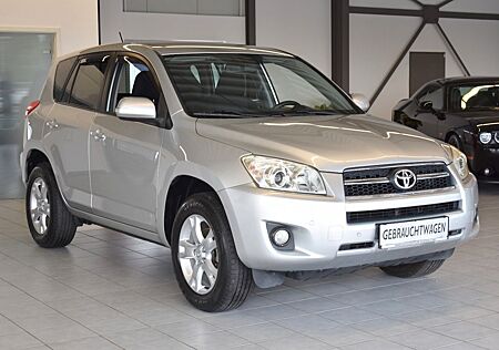 Toyota RAV 4 Sol XA3 RAV4 2.2 D/ALLRAD/PDC/AHK/SHZ/KLIM