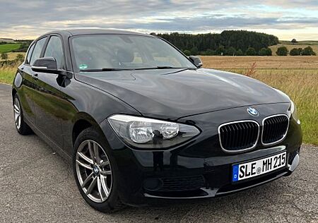 BMW 116i - LMF Comfort-Paket SHZ