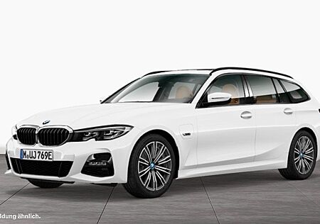 BMW 330e Touring M Sport AHK LiveCockpitProf Kamera