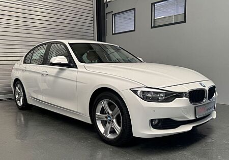 BMW 320 i Limousine/Vollleder/Automatik